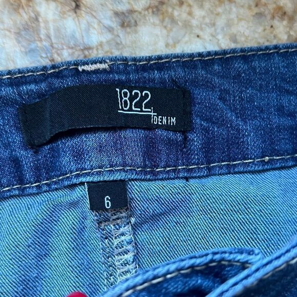 1822 jeans with gold side stripe - Picture 6 of 6